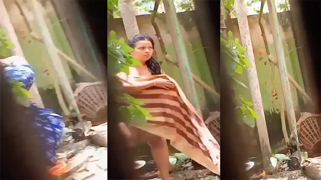 Beautiful Indian Neighbour Wife – Captured Xvideo Watch Now