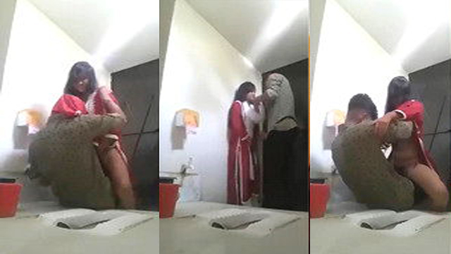 Desi Lover Roamnce And – Fucking With Bathroom Leaked Mms Video