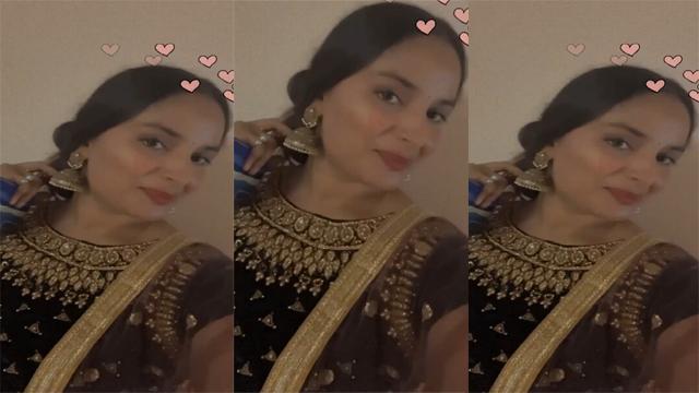 Horny Indian Wife Showing Asshole Fingering Video HD
