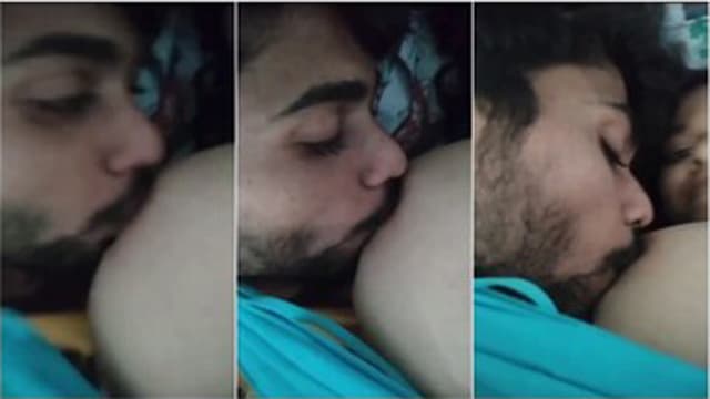 Tamil Wife Boobs Sucking By Lover
